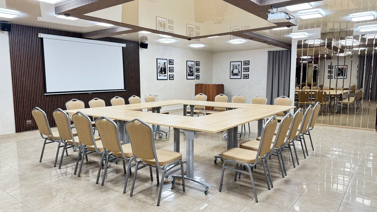 Рассадка круглый стол