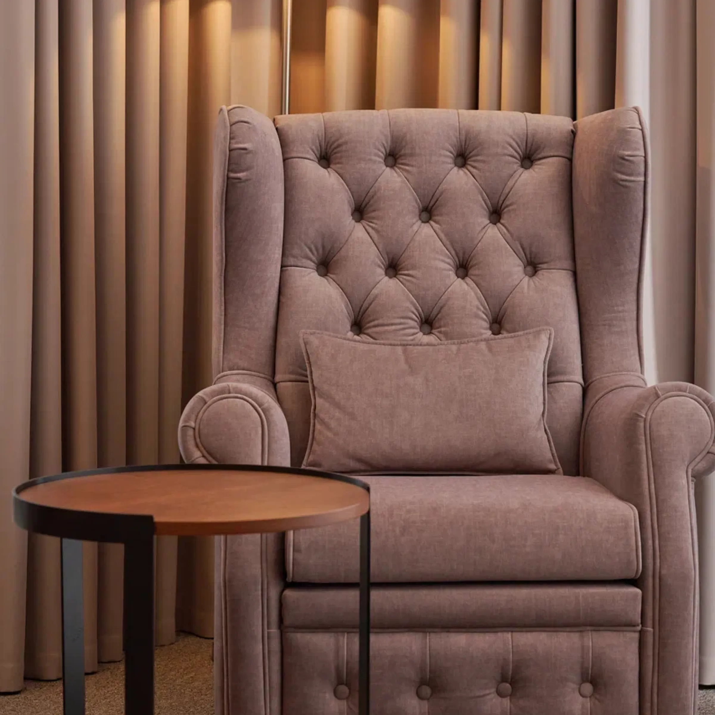 Номер Кресло Aura City Hotel