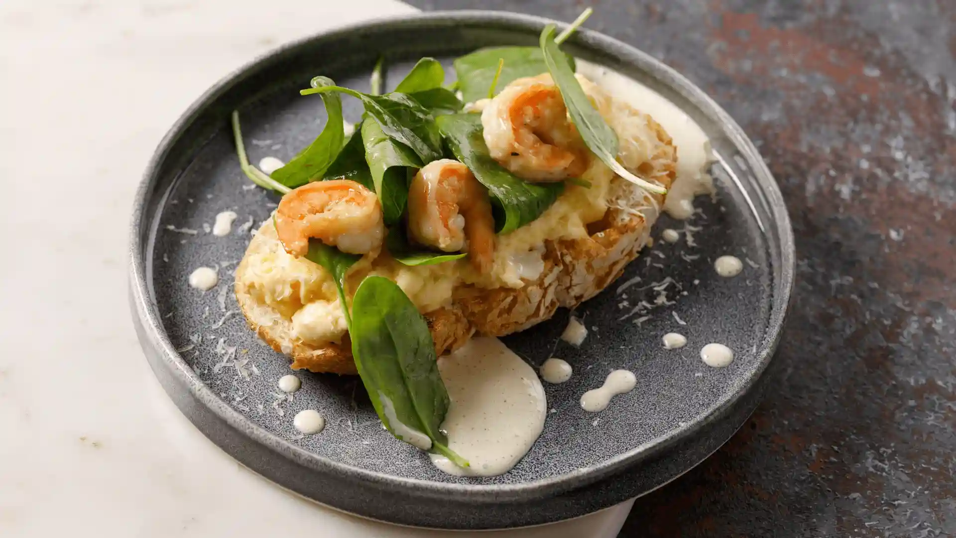 Ресторан AurA Kitchen&Bar в отеле Aura City Hotel